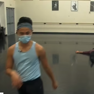 Daniel Do teaches Improv